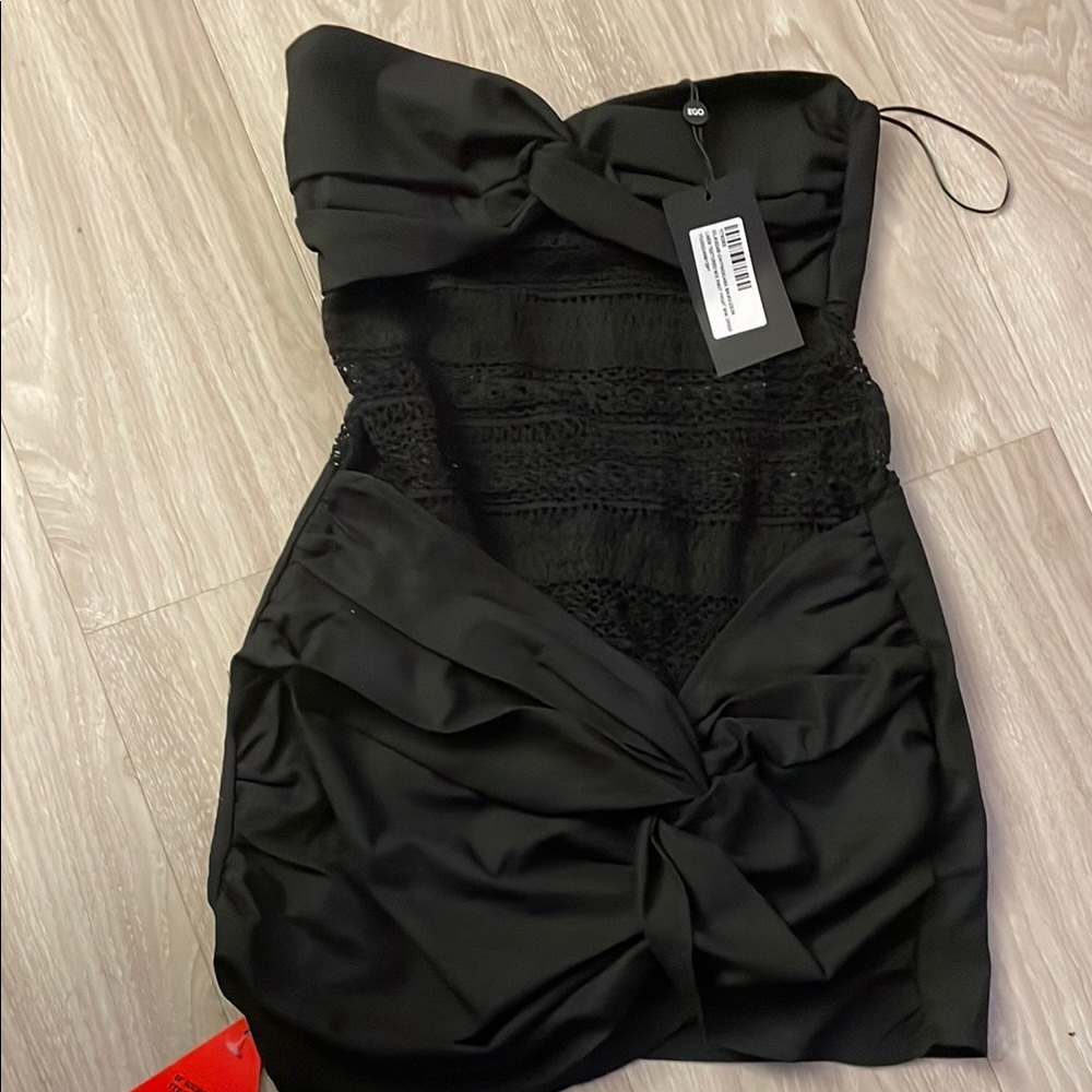 Elegant Black Strapless Dress